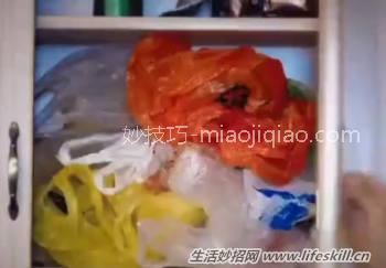 塑料袋巧收纳 