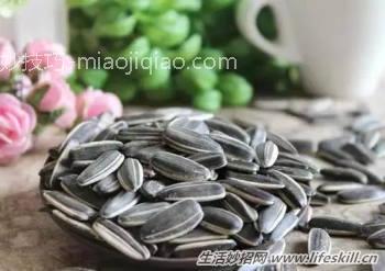 教你挑选坚果的小方法
