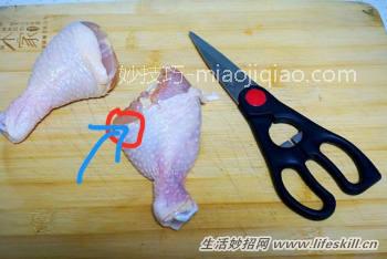 鸡腿剔骨小窍门