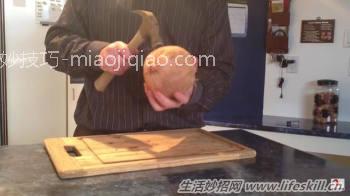 打开椰子的小方法