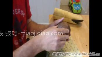打开椰子的小方法