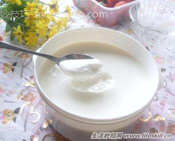 巧用电饭锅自制美味酸奶 