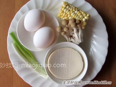 巧用水饺皮制作美味小饼 