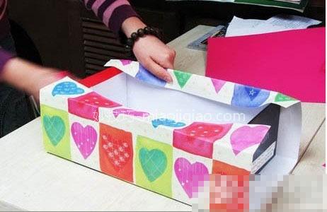 废旧鞋盒巧制收纳盒