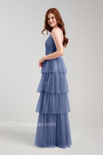 伴娘礼服流行元素2018 让你的婚礼紧跟潮流不过时