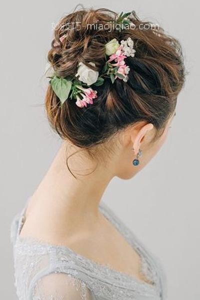 森系唯美新娘造型图片 婚礼也要生机勃勃