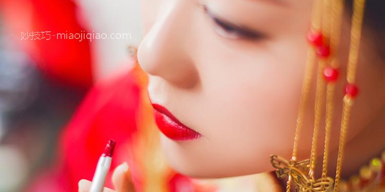 婚礼上新娘应该怎样补妆 这些小技巧要知道
