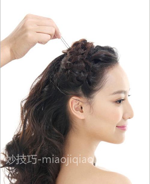 新娘花环发型步骤图解 浪漫发型你也能有