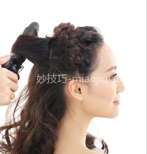 新娘花环发型步骤图解 浪漫发型你也能有