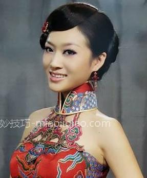 推荐几款适合旗袍的新娘发型设计 造就东方古典新娘