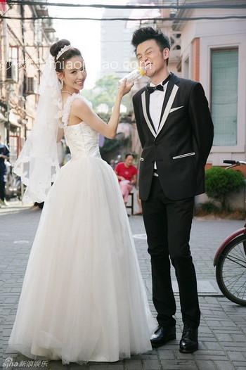 明星示范韩式婚纱照发型 打造迷人新娘