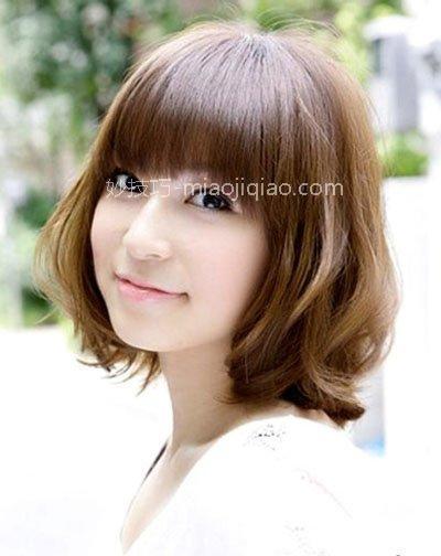 结婚当天新娘发型教程 在婚礼上面更加耀眼