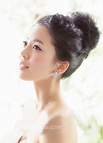 2013时尚韩式新娘发型图片推荐 打造清新田园风新娘